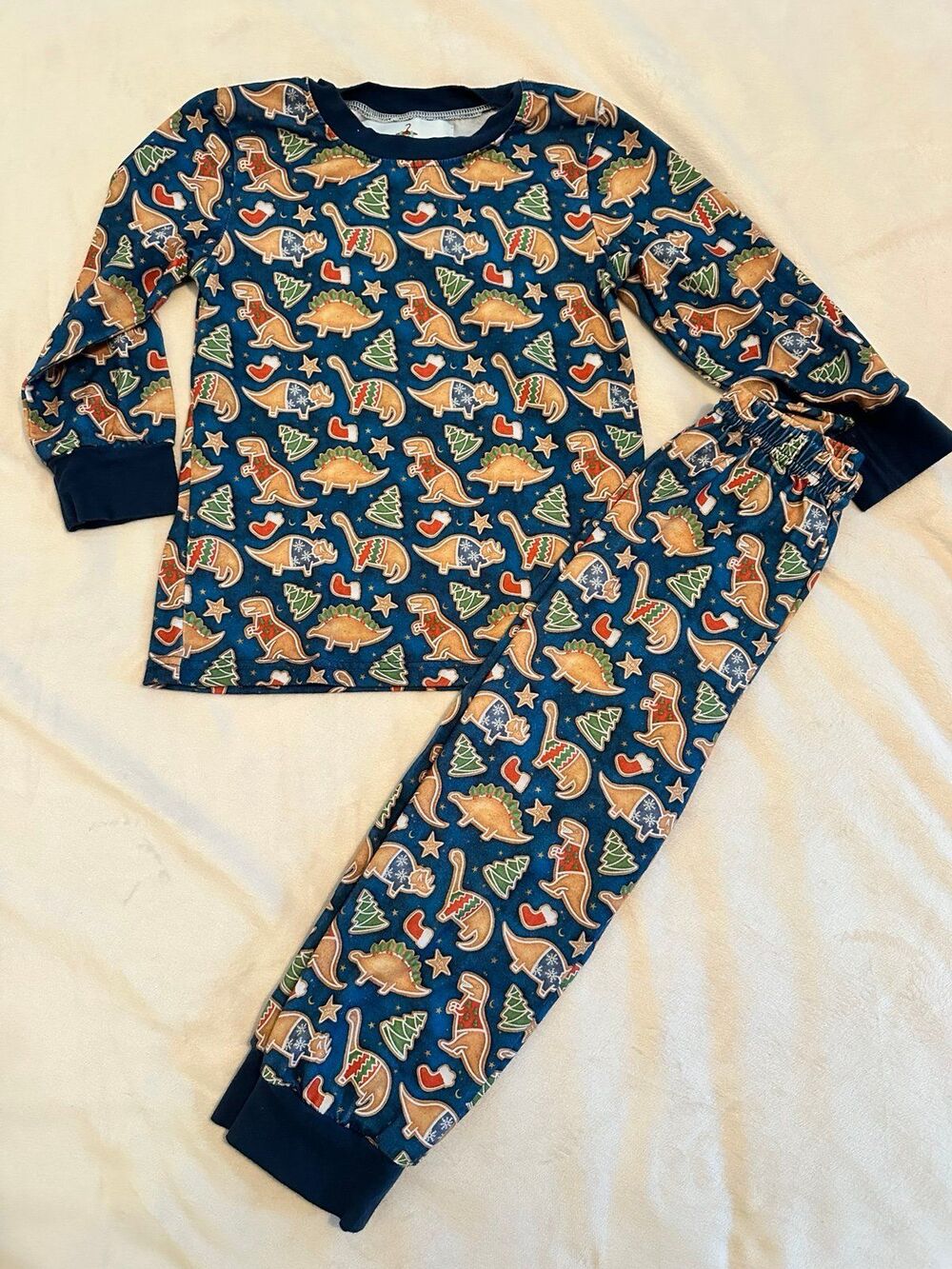Dinosaur Pajamas size 3t Christmas Long Sleeve Lounge Set Thomas and Turner